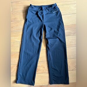 Helly Hansen Black Sweatpants for Ultimate Comfort